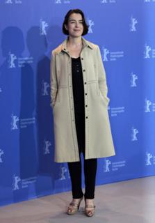 Olivia Williams feet photo thumbnail