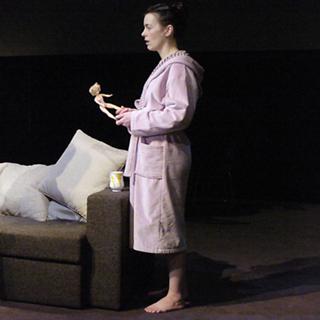 Olivia Williams feet photo thumbnail