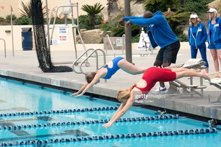 Olivia d'Abo feet photo thumbnail