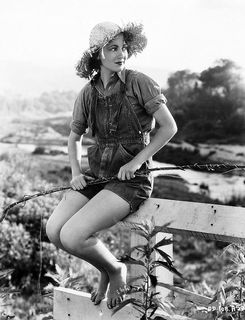 Olivia de Havilland feet photo 18