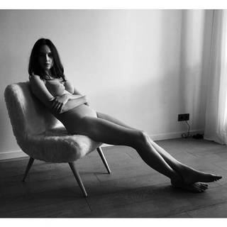 Olwen Catherine Kelly feet photo 4