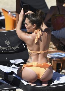 Olympia Valance feet photo 12