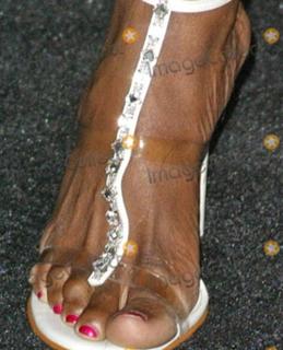 Omarosa Manigault Newman feet photo 9