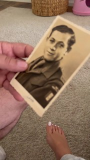 Omer Nudelman feet photo thumbnail