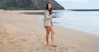 Oona Chaplin feet photo thumbnail