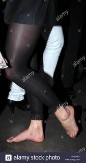 Oona Chaplin feet photo thumbnail