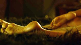 Oona Chaplin feet photo thumbnail