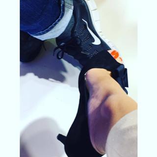 Ophélie Meunier feet photo 11