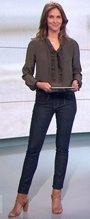 Ophélie Meunier feet photo 9