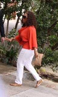 Oprah Winfrey feet photo thumbnail