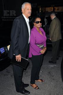 Oprah Winfrey feet photo thumbnail