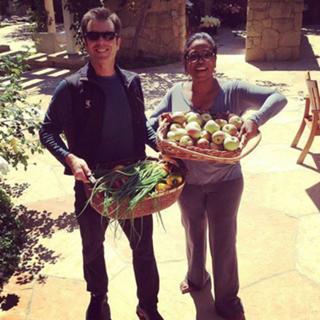Oprah Winfrey feet photo thumbnail