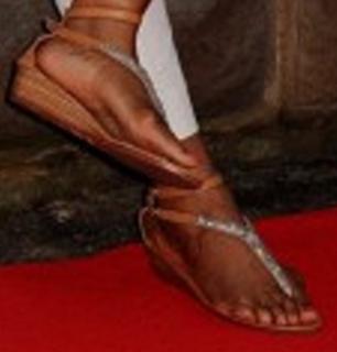 Oprah Winfrey feet photo thumbnail