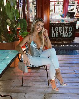Oriana Marzoli feet photo 4