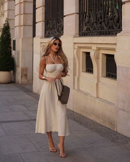 Oriana Marzoli feet photo 7
