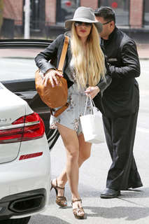 Orianthi feet photo 4