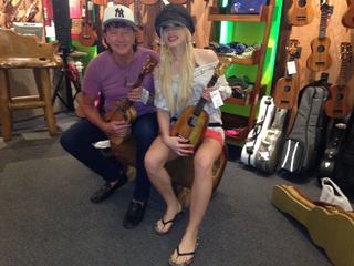 Orianthi feet photo 3