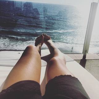 Orianthi feet photo 2