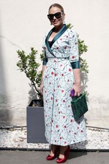 Ornella Muti feet photo thumbnail