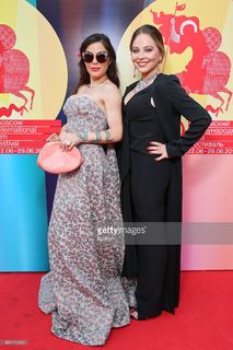 Ornella Muti feet photo thumbnail