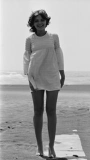 Ornella Muti feet photo thumbnail