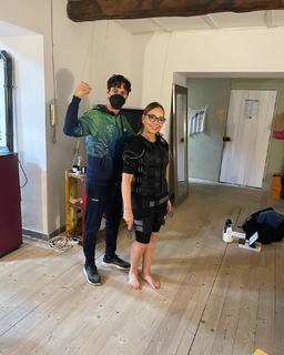 Ornella Muti feet photo thumbnail