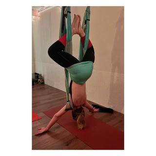 Ornella Muti feet photo thumbnail