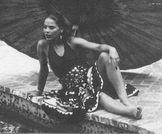 Ornella Muti feet photo thumbnail