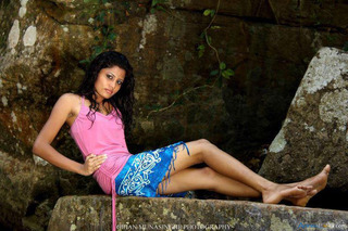 Oshadi Himasha Chavindi feet photo 13