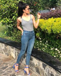 Oshadi Himasha Chavindi feet photo 10