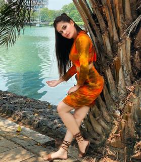 Oshadi Himasha Chavindi feet photo 19