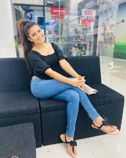 Oshadi Himasha Chavindi feet photo 13