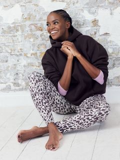 Oti Mabuse feet photo 12