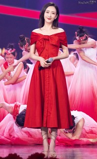 Ou Wang feet photo 9