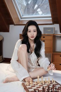 Ou Wang feet photo 8
