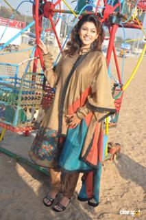 Oviya feet photo 2