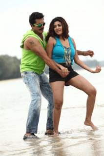 Oviya feet photo 15