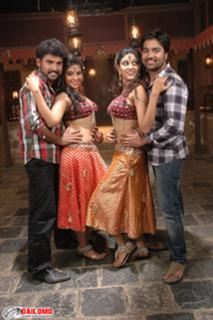 Oviya feet photo 7