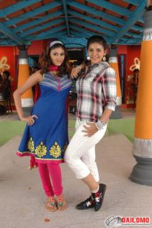 Oviya feet photo 20