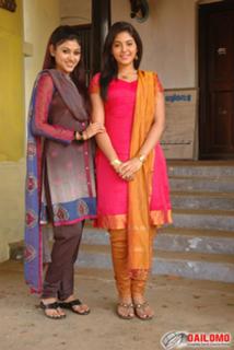 Oviya feet photo 17