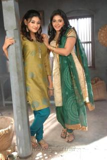 Oviya feet photo 16