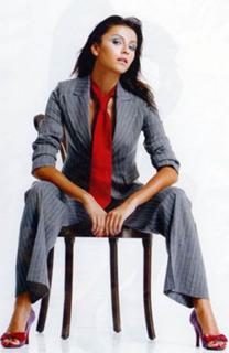 Ozge Ulusoy feet photo 10