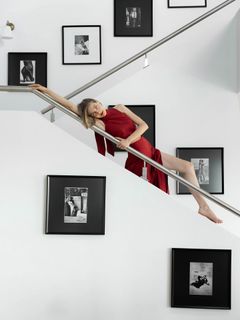 Oznur Serçeler feet photo 13