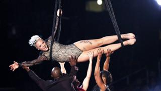 P!nk feet photo thumbnail