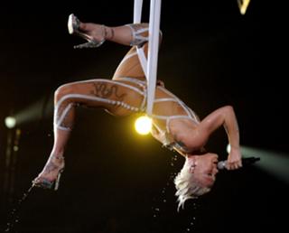 P!nk feet photo thumbnail