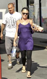 P!nk feet photo thumbnail