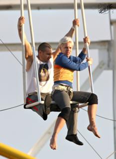 P!nk feet photo thumbnail