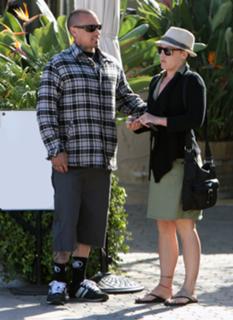 P!nk feet photo thumbnail