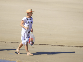 P!nk feet photo thumbnail