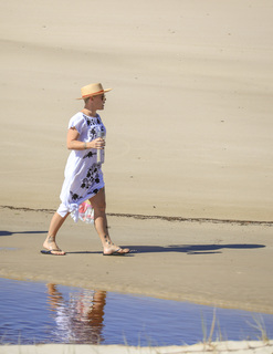 P!nk feet photo thumbnail